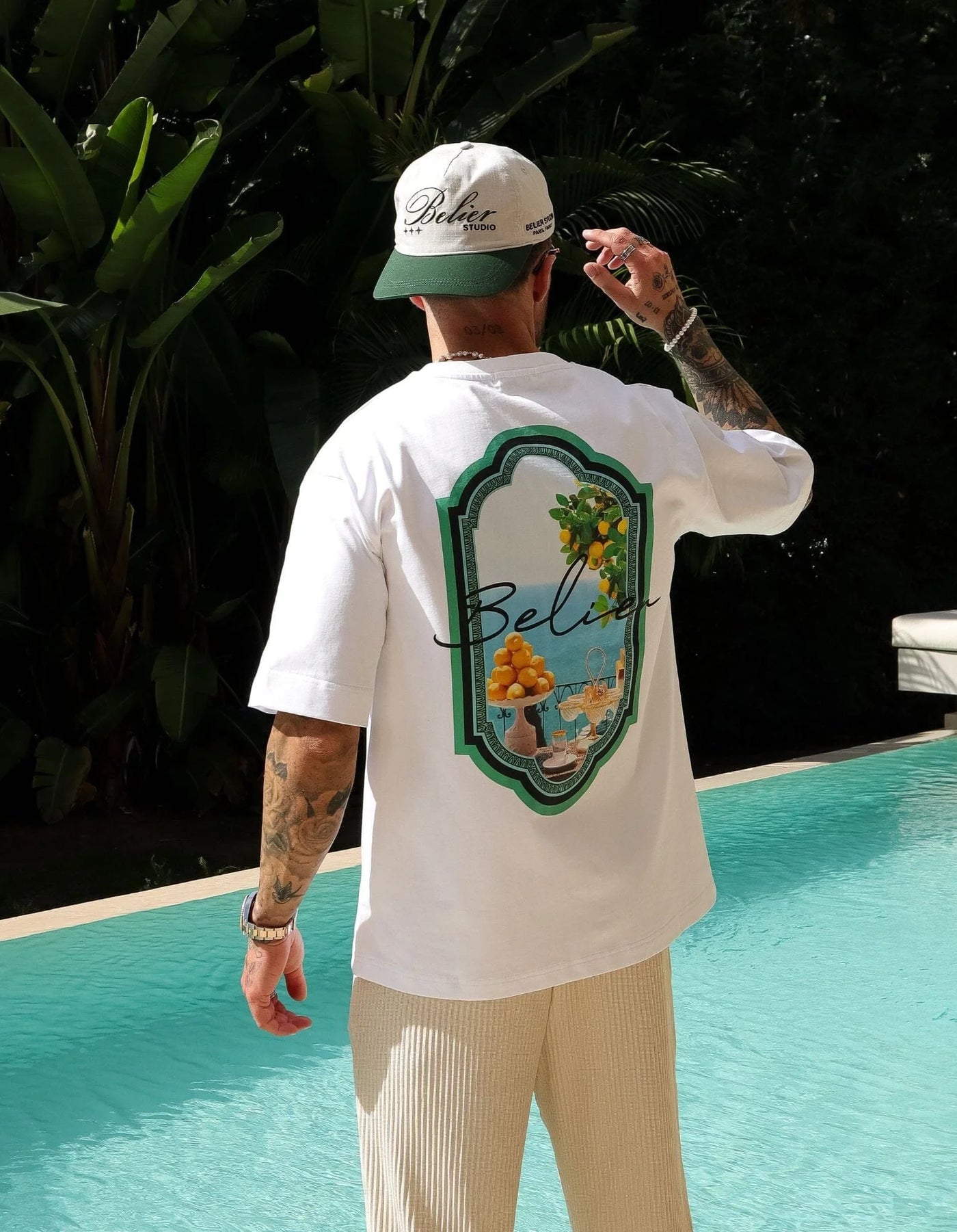 Capri view t-shirt