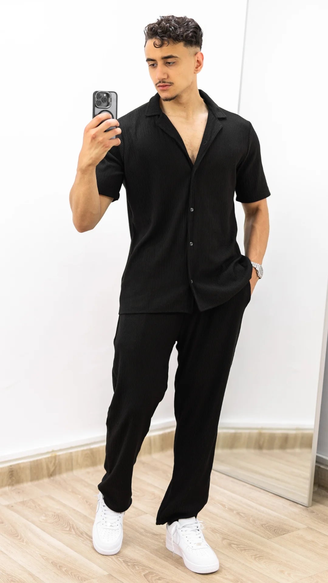 Ensemble de Luxe - chemise et pantalon plissé™- Noir élégant