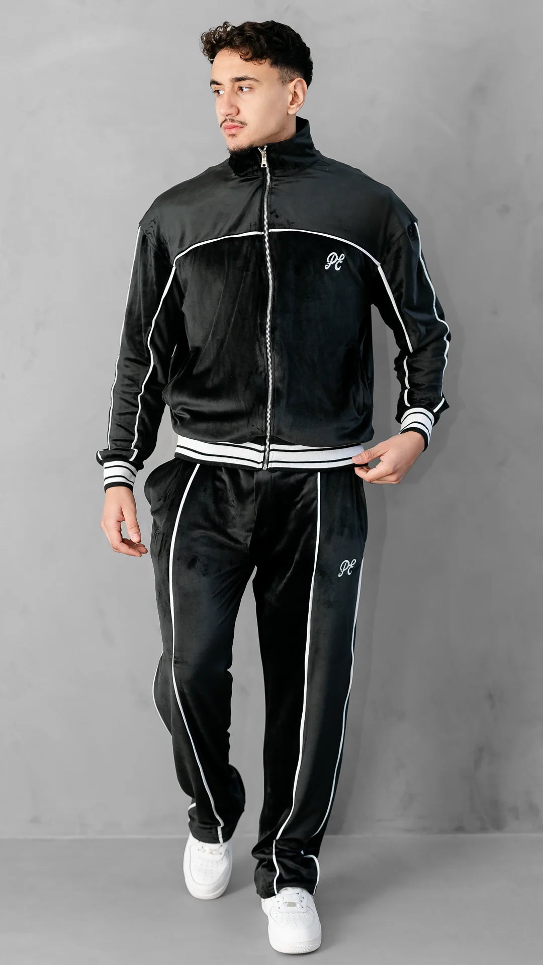 L'Ensemble NOVO - Noir Iconic