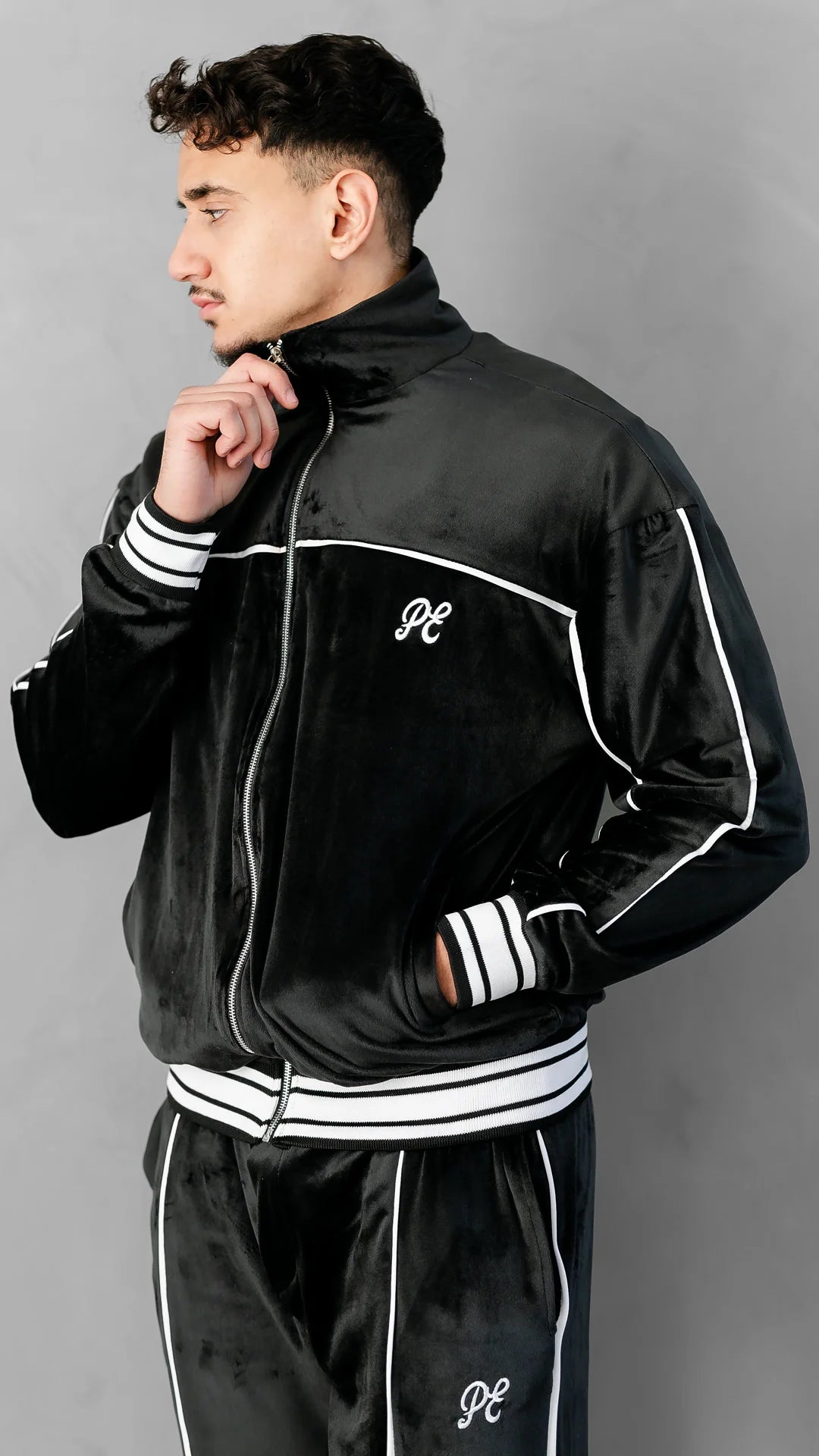 L'Ensemble NOVO - Noir Iconic