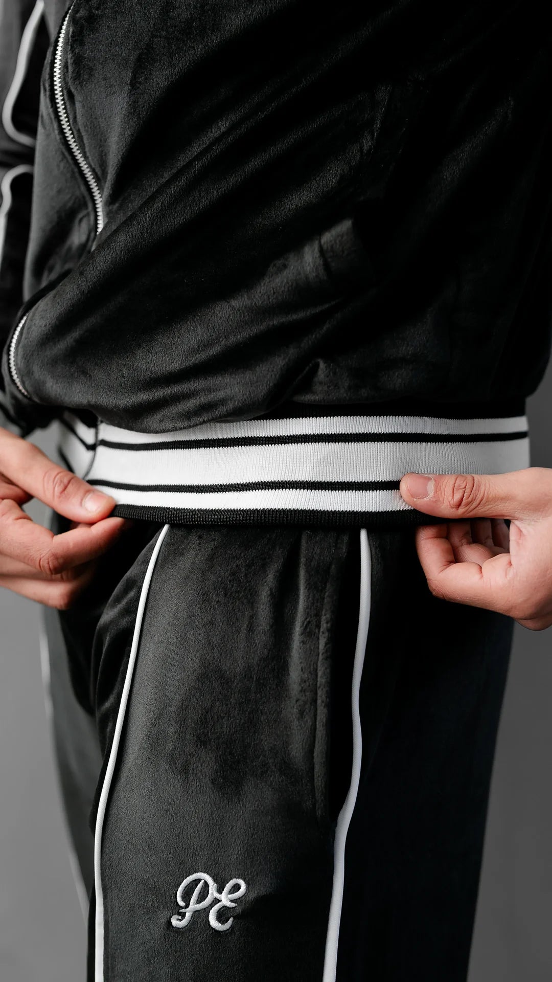 L'Ensemble NOVO - Noir Iconic