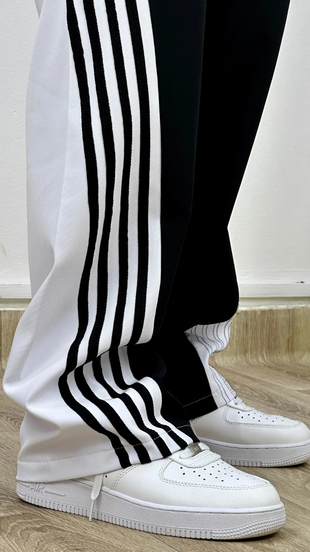 Street Stripes™ - Noir & Blanc