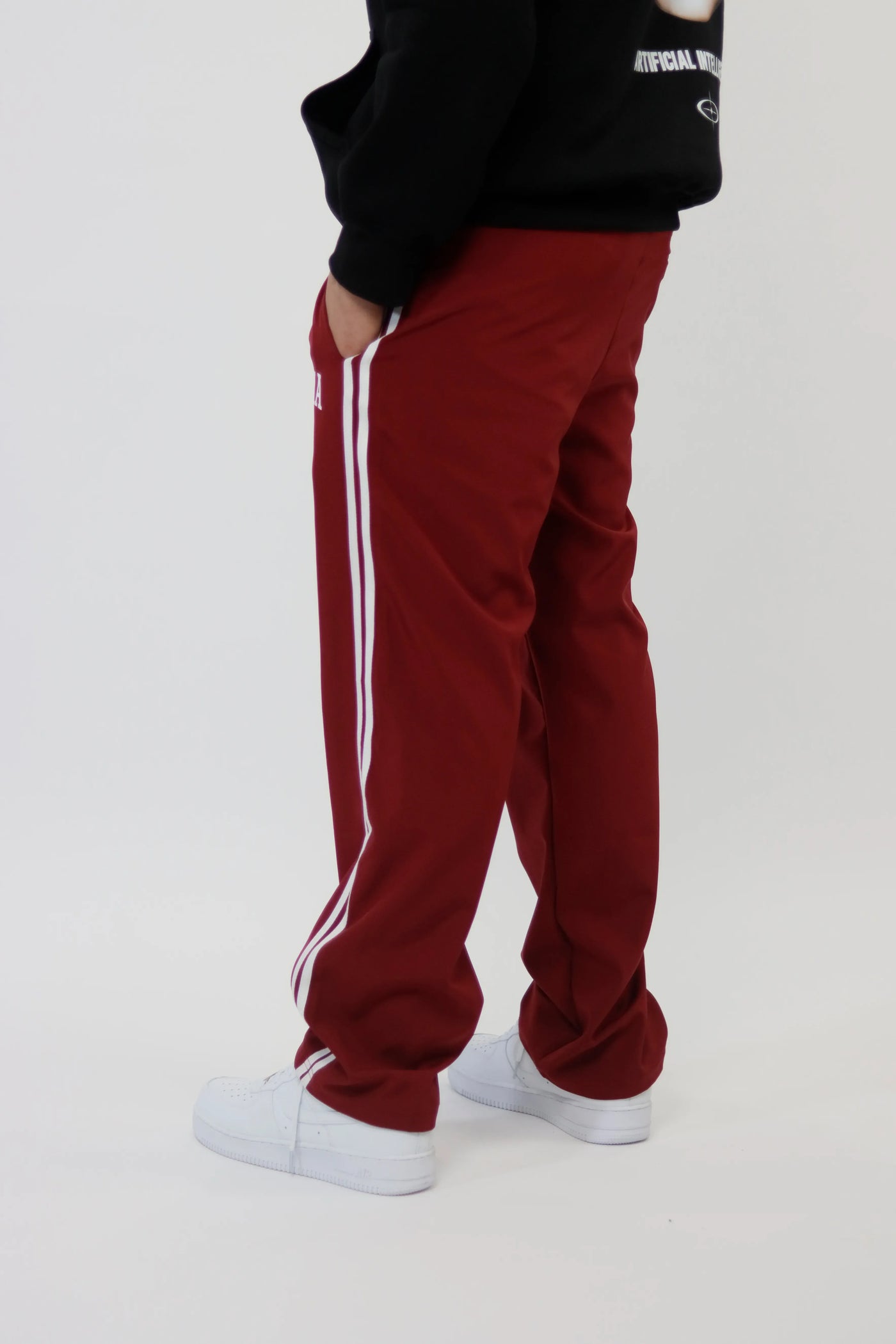 MAFIA LOOSE FIT STRIP JOGGER - Rouge Burgundy